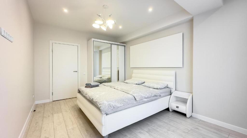 Glass New Apartments Ultracentral Kiszyniów Zewnętrze zdjęcie